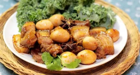 Cách nấu măng khô với thịt heo