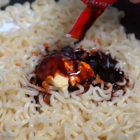 4 cÃ¡ch náº¥u mÃ¬ cay samyang siÃªu ngon kÃ­ch thÃ­ch vá» giÃ¡c khiáº¿n báº¡n phÃ¡t thÃ¨m