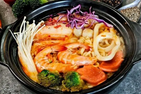 Cách Nấu Mì Cay Siêu Ngon