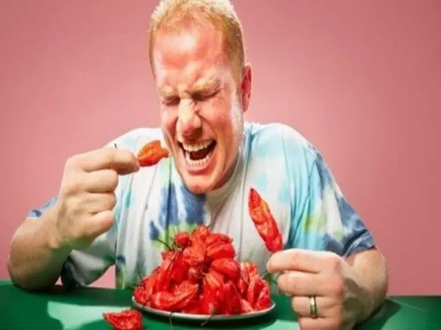 Sau khi ăn cay chớ dại uống nước!