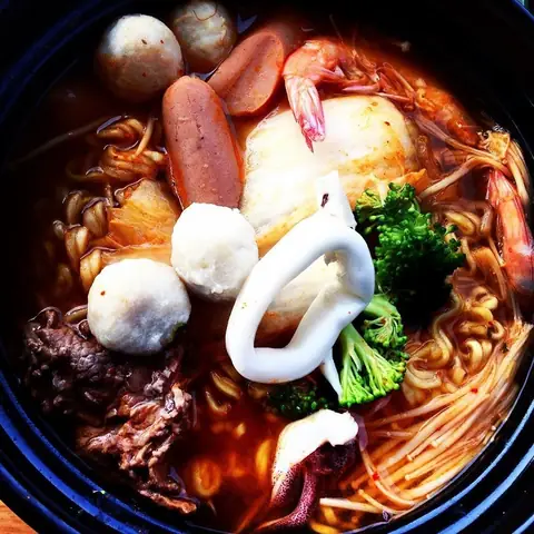 Cách nấu mì cay Hàn Quốc 7 cấp độ tại nhà Cách nấu mì cay Hàn Quốc 7 cấp độ tại nhà