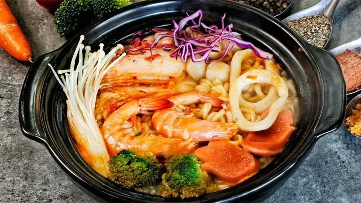 Cách Nấu Mì Cay Yeul Ramen Chuẩn Vị Hàn Quốc Tại Nhà Cách Nấu Mì Cay Yeul Ramen Chuẩn Vị Hàn Quốc Tại Nhà