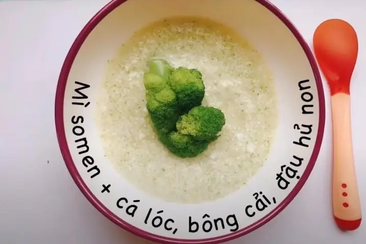 Nấu mì somen bông cải, cá lóc và đậu hủ non