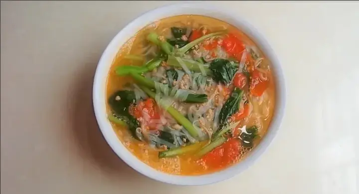 4. Một số cách nấu mì gạo với trứng ngon được biến tấu