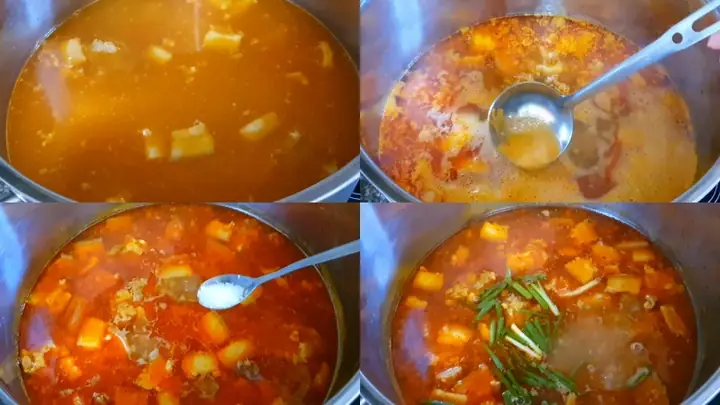 Bước 4Nấu nước dùng