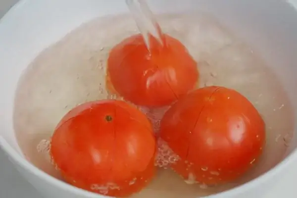 Cách Chọn Cà Chua Tươi Ngon Làm Nước Xốt Cách Chọn Cà Chua Tươi Ngon Làm Nước Xốt