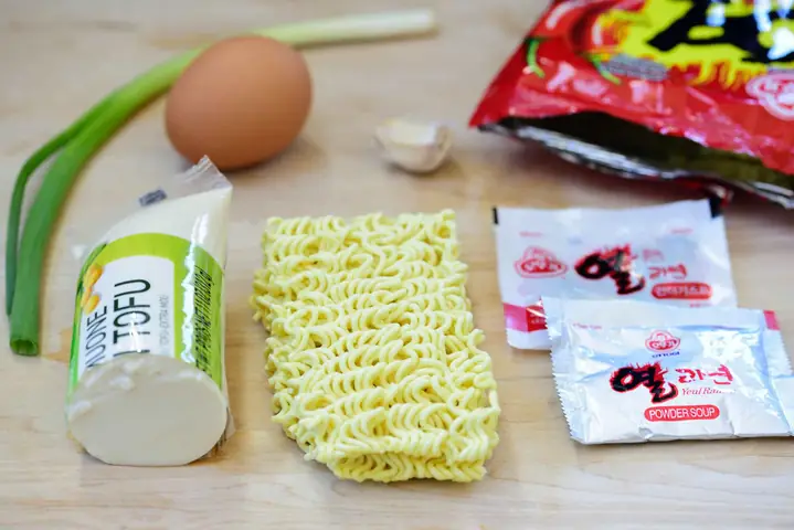 Mách Cách Nấu Mì Tôm Chuẩn Vị Hàn Quốc, Thơm Ngon “nuốt Lưỡi”