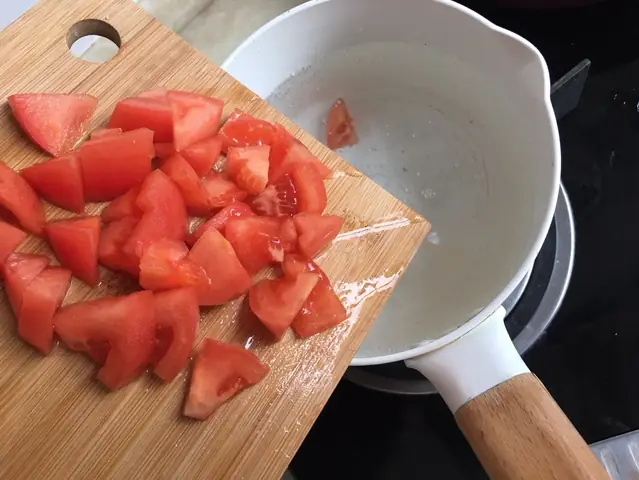 Nấu Mì Tôm Không Khó Nhưng Làm Sao Cho Ngon Thì Không Phải Ai Cũng Biết Cách Đâu Nhé! Nấu Mì Tôm Không Khó Nhưng Làm Sao Cho Ngon Thì Không Phải Ai Cũng Biết Cách Đâu Nhé!