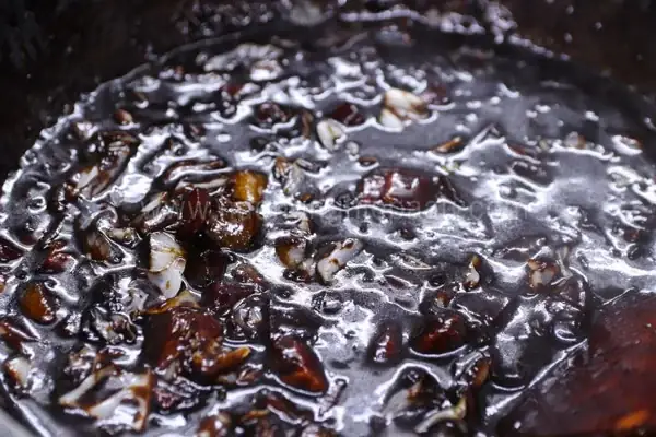 Xốt Tương Đen Hàn Quốc Được Làm Từ Gì? Xốt Tương Đen Hàn Quốc Được Làm Từ Gì?