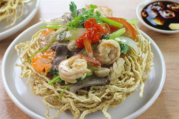 Cách Làm Mì Xào Giòn Hải Sản Đơn Giản, Ngon Khó Cưỡng