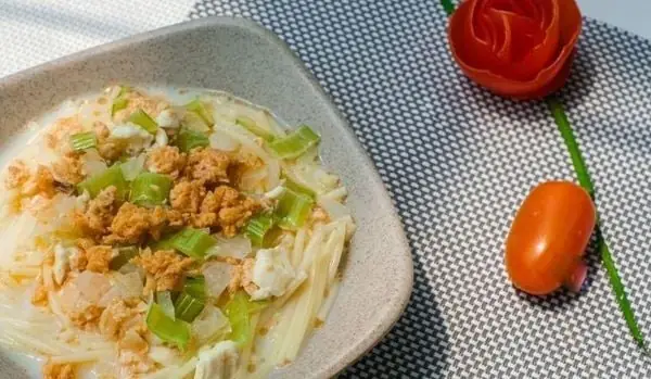 Cách Nấu Mì Somen Cho Bé Với Thịt Bò Bằm Cà Chua