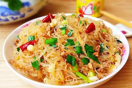 Những món miến vừa ăn lại dễ làm, thích hợp thưởng thức vào bữa sáng. Những món miến vừa ăn lại dễ làm, thích hợp thưởng thức vào bữa sáng.