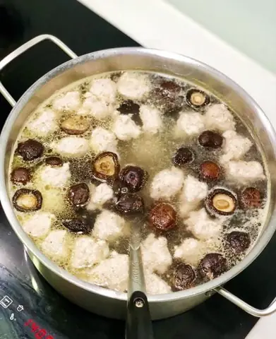 2. Cách làm món miến sườn giò sống 2. Cách làm món miến sườn giò sống