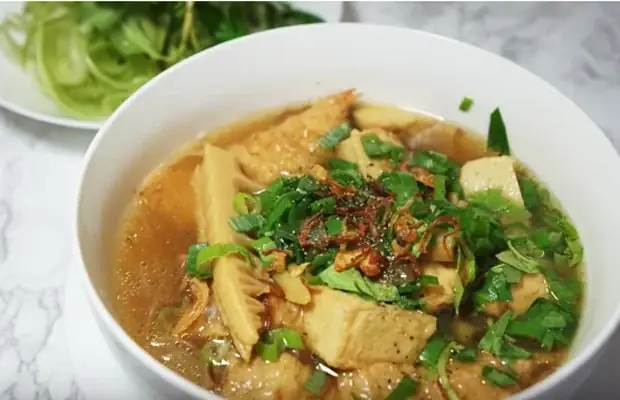 Bún Măng Chay