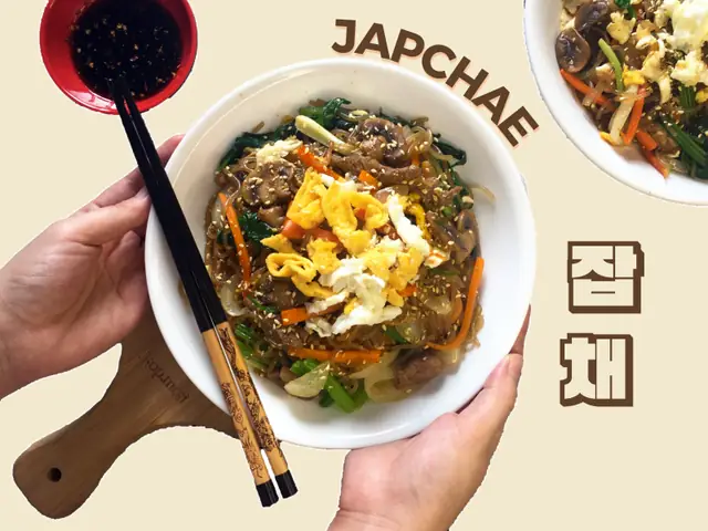 Japchae (miến Trộn) Là Một Trong Những Món Ăn Phổ Biến Nhất Không Thể Thiếu Trong Bàn Tiệc. (ảnh: Lưu Hoàng Nhi)