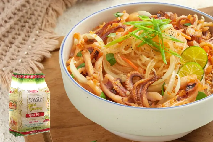 Miến Xào Mực Khô Cháy Tỏi Miến Xào Mực Khô Cháy Tỏi