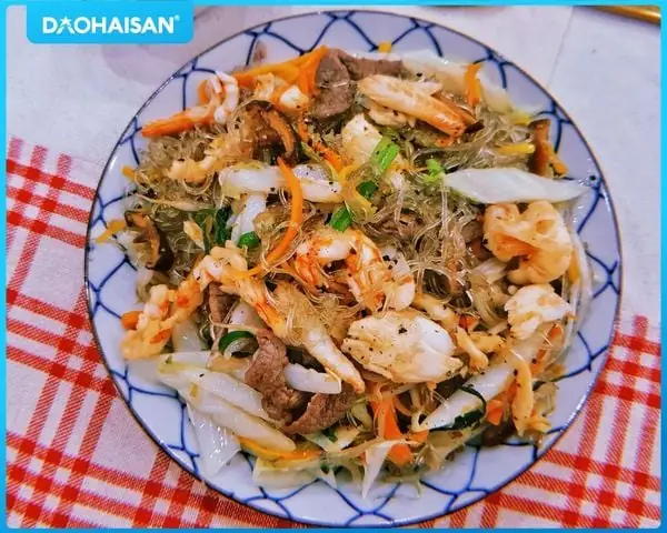 Cách làm miến xào hải sản dai ngon tuyệt đỉnh chiêu đãi cả nhà
