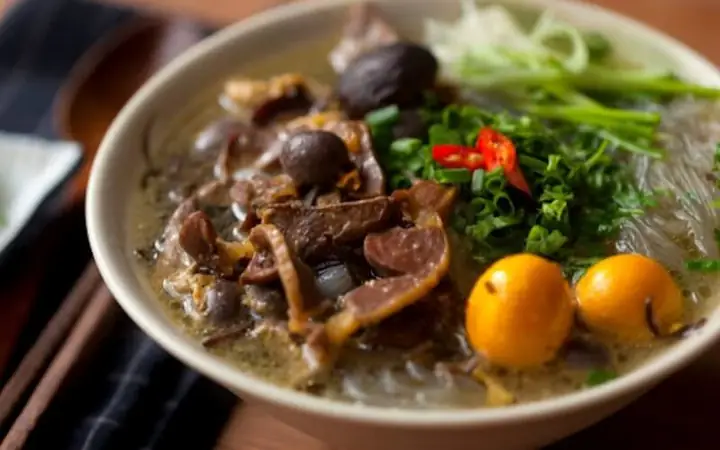 Bước 2: Sơ Chế Nguyên Liệu