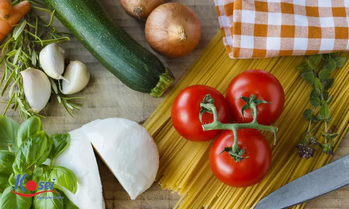 Các gia vị, nguyên liệu đã có, menu cũng đã lên đầy đủ từ món chính đến món tráng miệng, cùng Trung tâm tiếng Nhật Kosei học phương pháp nấu ăn bằng tiếng Nhật nữa là bạn đã có một bữa ăn tuyệt vời rồi, vốn tiếng Nhật còn tăng chóng mặt nữa chứ ^^