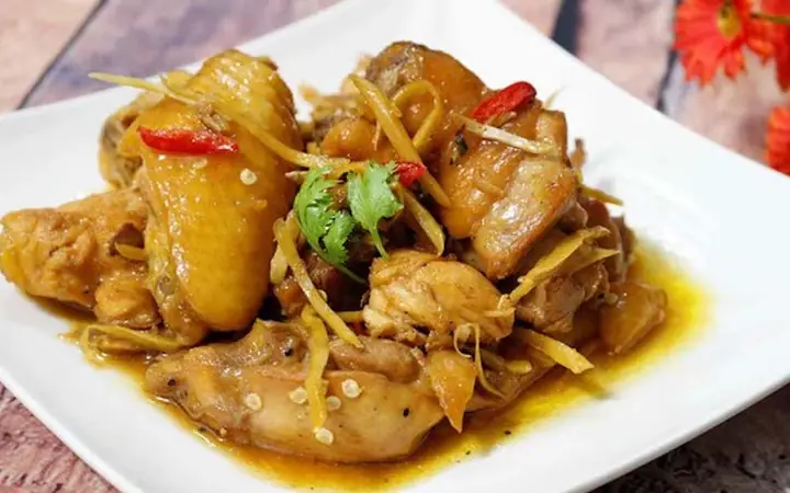 Món kho từ gà