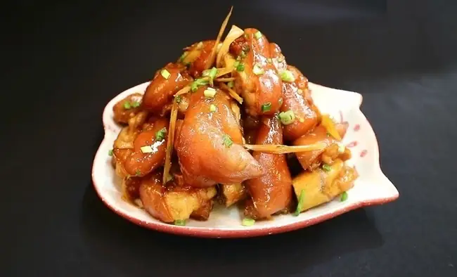 Cách Nấu Ăn Ngon Nhất Đối Với Món Giò Heo Kho Sả Ớt Dành Cho Các Bà Nội Trợ