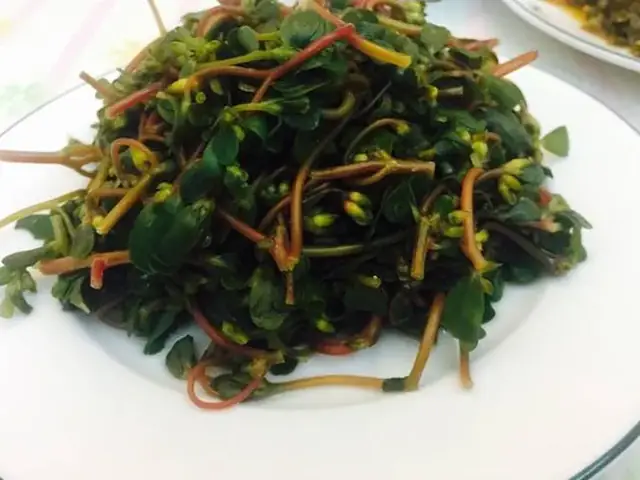 1. Rau Sam Luộc Chấm