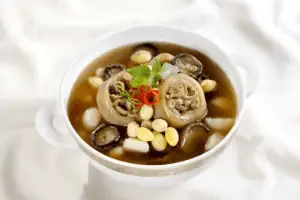 Giò Heo Hầm Tứ Quý