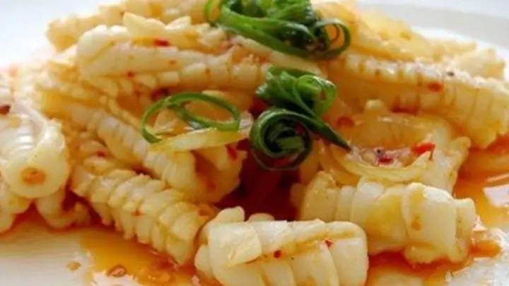 2. Mực Xào Sa Tế 2. Mực Xào Sa Tế