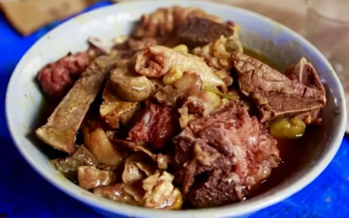 1Nậm pịa là gì?