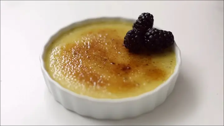 Cách là m kem cháy vá» trà sữa - Earl Grey Creme Brulee má»n mượt quyến rÅ© Cách là m kem cháy vá» trà sữa - Earl Grey Creme Brulee má»n mượt quyến rÅ©