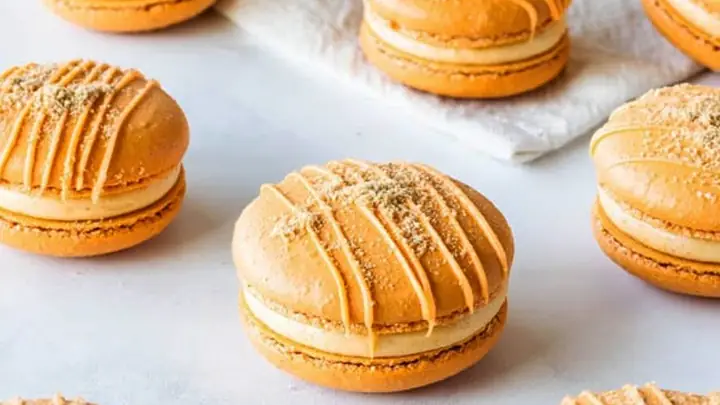 Cách là m bánh macaron bà Äá» phô mai hấp dẫn cho Halloween Cách là m bánh macaron bà Äá» phô mai hấp dẫn cho Halloween