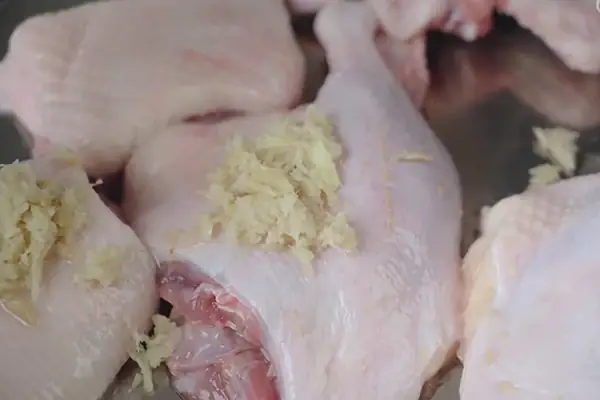 Sơ chế đùi vịt