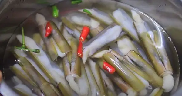 Cách Làm Ốc Móng Tay Xào Me Chua Ngọt