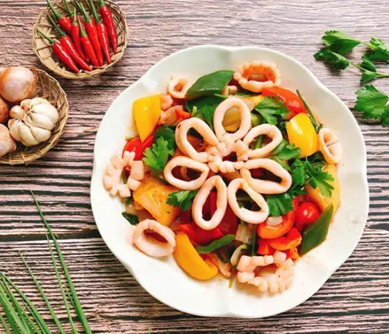 Cách chế biến mực một nắng xào cần tỏi tây Cách chế biến mực một nắng xào cần tỏi tây