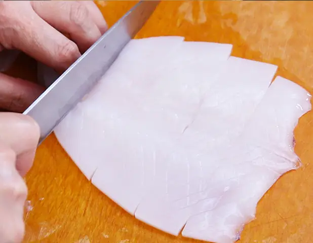 Cách xào mực với dưa leo ngon chuẩn hương vị mẹ nấu Cách xào mực với dưa leo ngon chuẩn hương vị mẹ nấu