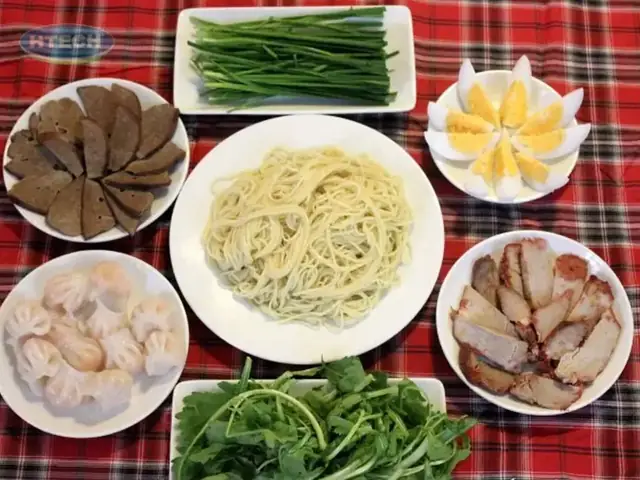 Nguyên Liệu Nấu Mỹ Vằn Thắn Sủi Cảo