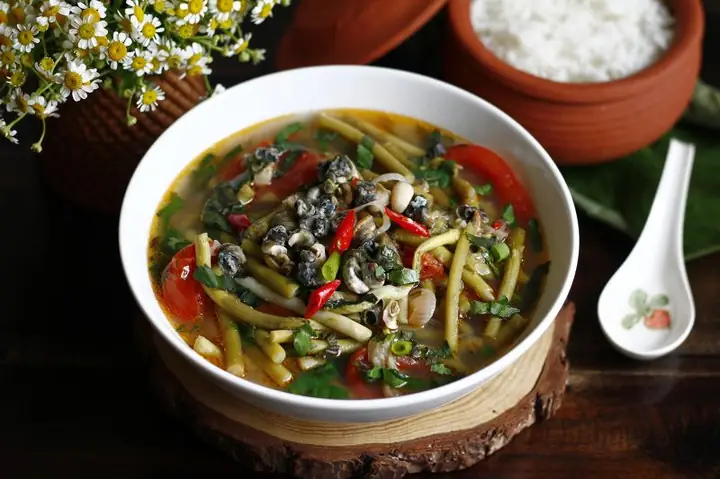 Cách Nấu Ngó Khoai Với Mẻ Chua Thanh, Đậm Đà Khó Quên