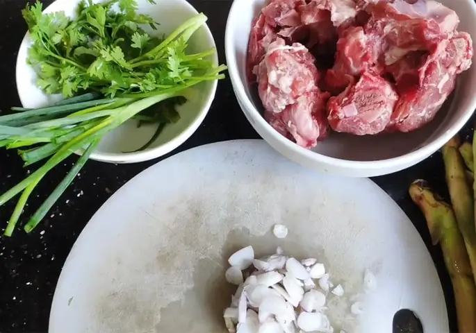 Nguyên liệu và dụng cụ cần có