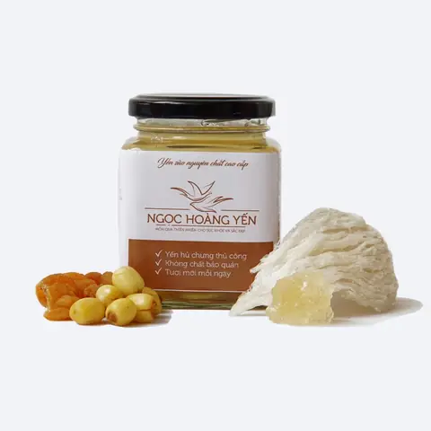 Khỏe mạnh mỗi ngày với món yến chưng nhãn nhục của Ngọc Hoàng Yến