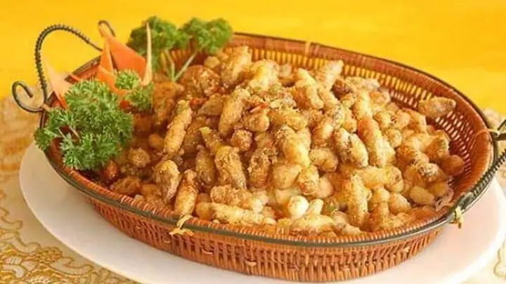 Nhộng ong chiên giòn - Món ăn béo ngậy, hấp dẫn Nhộng ong chiên giòn - Món ăn béo ngậy, hấp dẫn