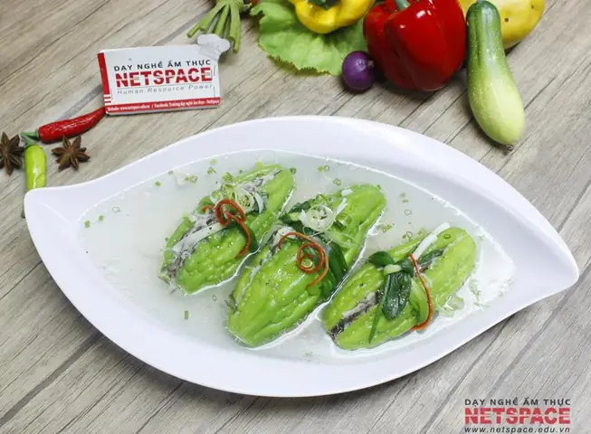 Cách Nấu Canh Khổ Qua Dồi Thịt