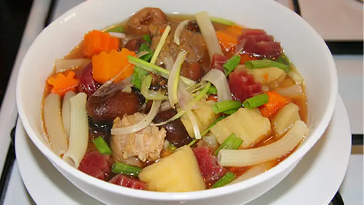 1cách Nấu Nui Xương Heo