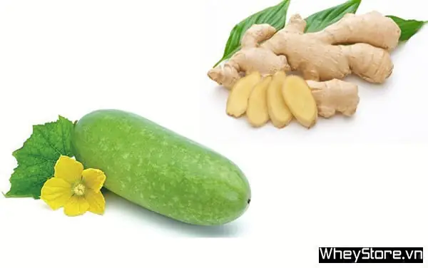 Cách 3: Nước ép bí đao và gừng Cách 3: Nước ép bí đao và gừng