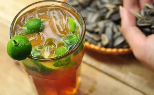 Chuẩn bị nguyên liệu làm trà tắc