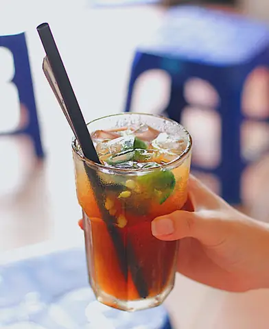 Chuẩn bị nguyên liệu làm trà tắc tại nhà