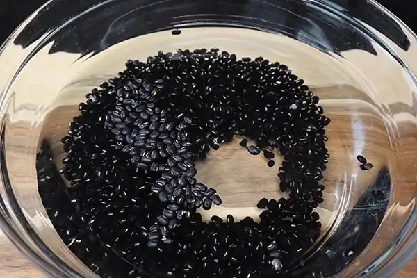 Sơ Chế Đậu Đen
