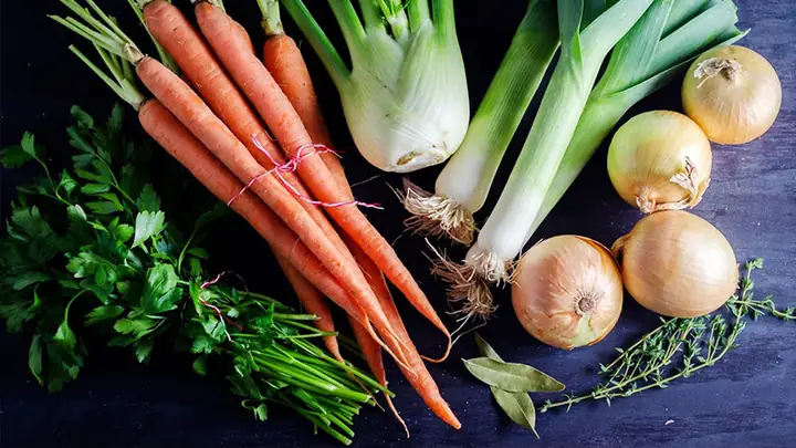 Nấu Nước Dùng Chay Từ Rau Củ Quả