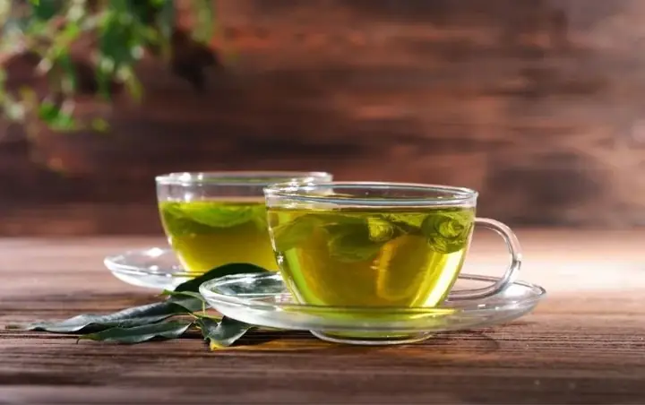 13. Nước Lá Vối