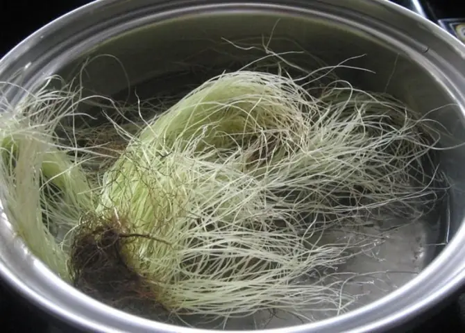 Bước 2: Nấu Nước Râu Bắp Bước 2: Nấu Nước Râu Bắp