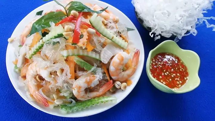 Cách làm gỏi rau câu chân vịt